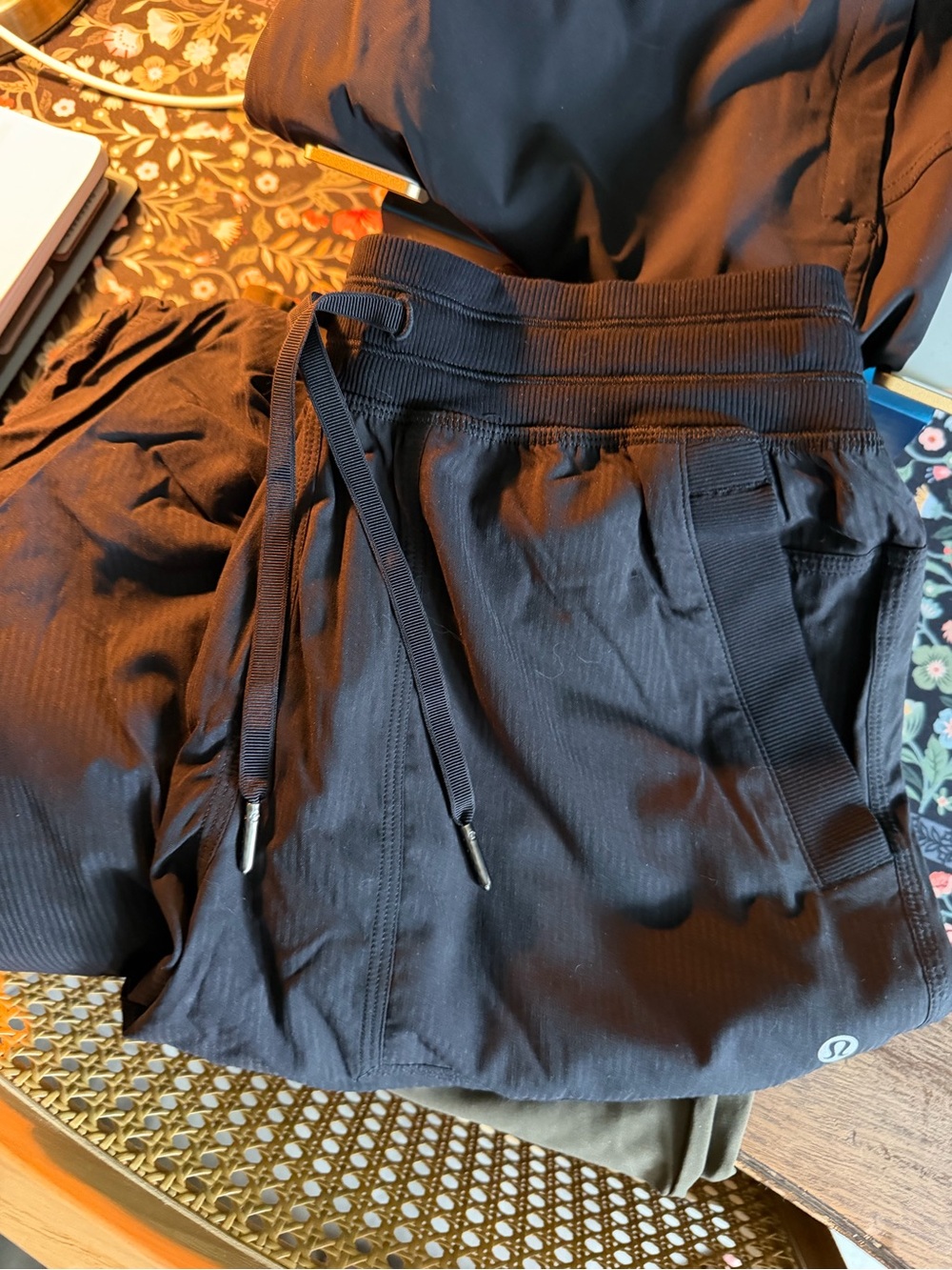 Lululemon Dance Studio Straight Jogger Black Drawstring Pants Womens Sz Small